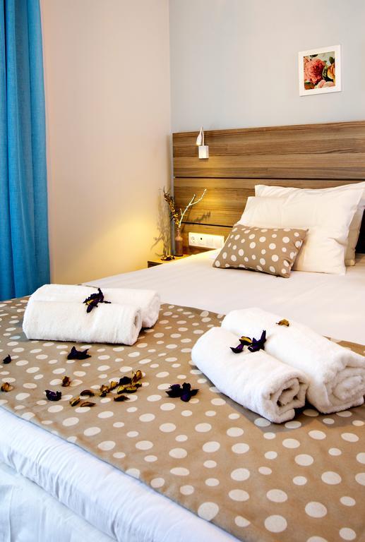 Beachside Apartment In Plakias Centre! Ngoại thất bức ảnh