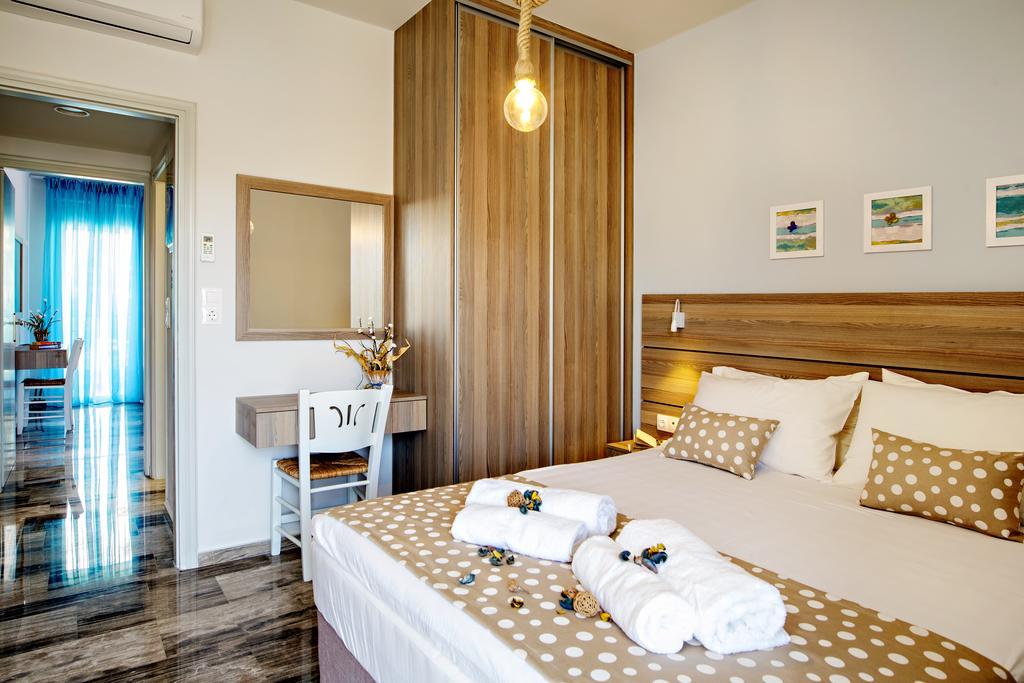 Beachside Apartment In Plakias Centre! Ngoại thất bức ảnh