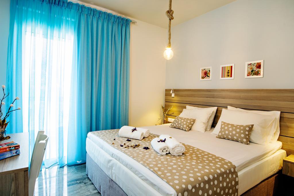 Beachside Apartment In Plakias Centre! Ngoại thất bức ảnh